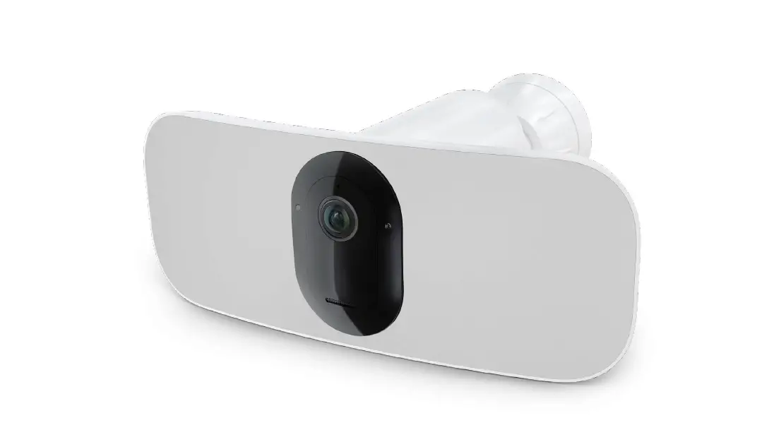 Arlo Pro 3 Floodlight Camera User Manual Arlo Pro 3 Floodlight Camera User Manual