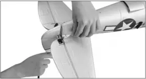 Dynam-DY8956-P-47D-ThunderBolt-Assembly