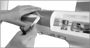 Dynam-DY8956-P-47D-ThunderBolt-Assembly