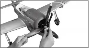 Dynam-DY8956-P-47D-ThunderBolt-Assembly