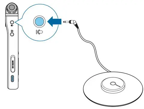 PHILIPS DVT4110 VoiceTracer Voice Recorder User Manual - Insert the microphone connector into the microphone