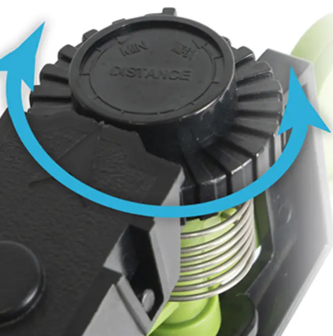 ROTATING SPIKE SPRINKLER