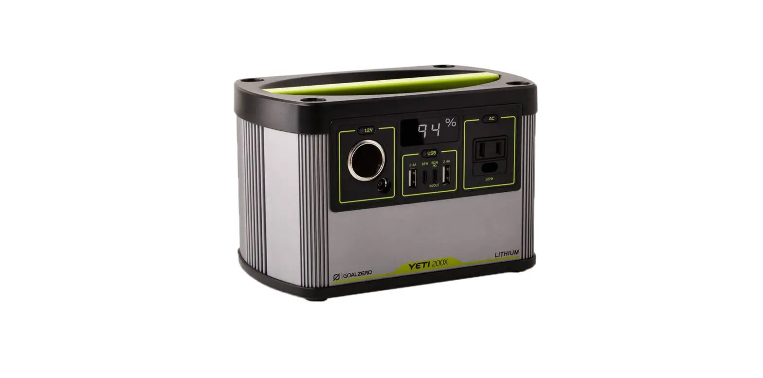 Goal Zero 22070 Yeti 200x Portable Power Station User Guide Goal Zero 22070 Yeti 200x Portable Power Station User Guide