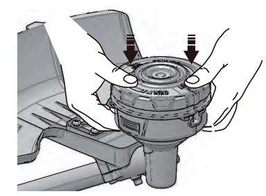 greenworks pro ST60L03 Ultra Power 60v String Trimmer User Manual - Push the spool cover until it clicks into position