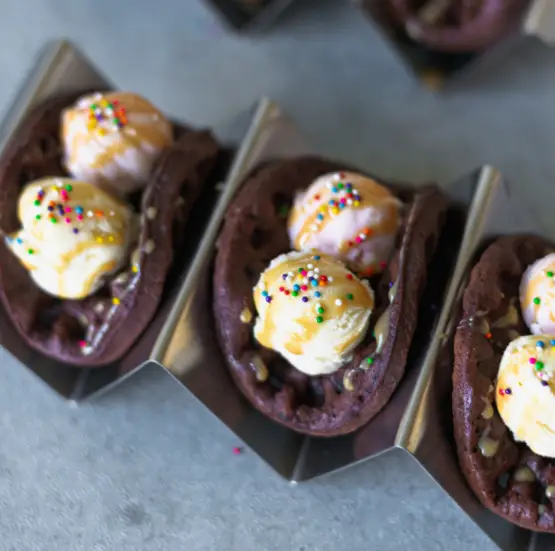 Dash-DMWD001-Dreidel-Mini-Waffle-Maker-FIG-10