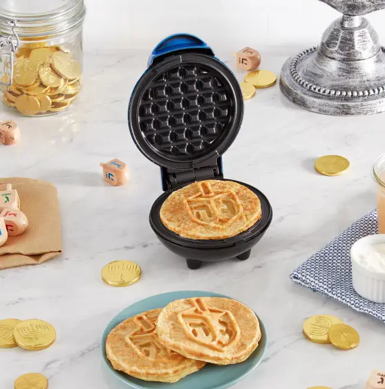 Dash-DMWD001-Dreidel-Mini-Waffle-Maker-FIG-7