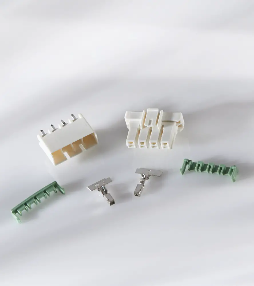 TE connectivity 1376391 5MM Power Key 6P Plug HSG Nut