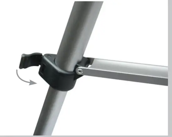 SETTING UP THE TRIPOD