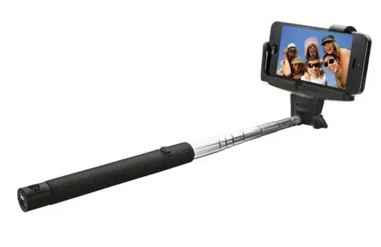 URBAN REVOLT 20497 Extendable Selfie Stick
