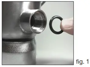 WARING COMMERCIAL CB15 Series 1 Gal Stainless Steel Heavy Duty Electronic Blender - SPIGOT ASSEMBLY 2