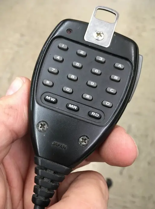 ICOM-H-56 -Microphone-with-DTMF-Memory-PRODUCT