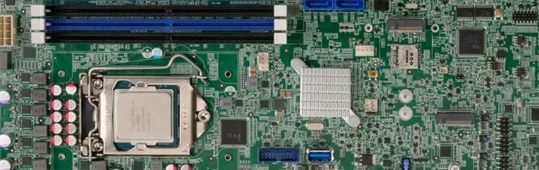 Icp Pcie-q470 Full-size Picmg 1.3 Cpu Card Installation Guide Icp Pcie-q470 Full-size Picmg 1.3 Cpu Card Installation Guide