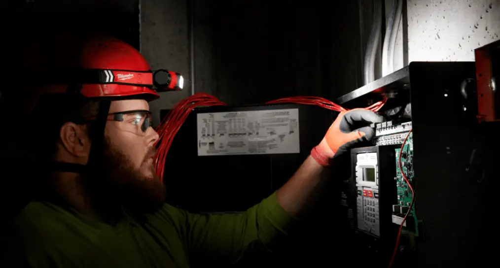 Milwaukee L4hl2301 Redlithium Usb Hard Hat Headlamp Instruction Manual