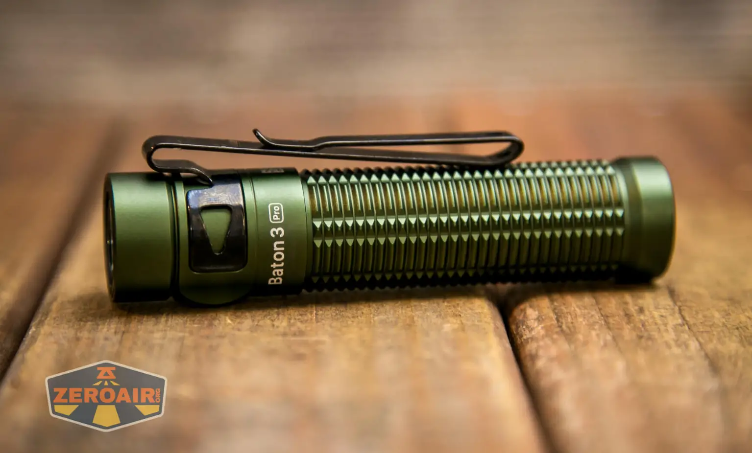 Olight Baton 3 Pro Flashlight User Manual Olight Baton 3 Pro Flashlight User Manual