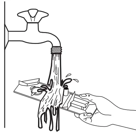 Cleaning the detergent dispenser drawer and the drawer recess - 4