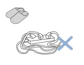 SAMSUNG VR05R503PWK PowerBot Essential with 2 in 1 Vacuum Cleaning Mopping Instruction Manual - Please remove all the stuff on the floor