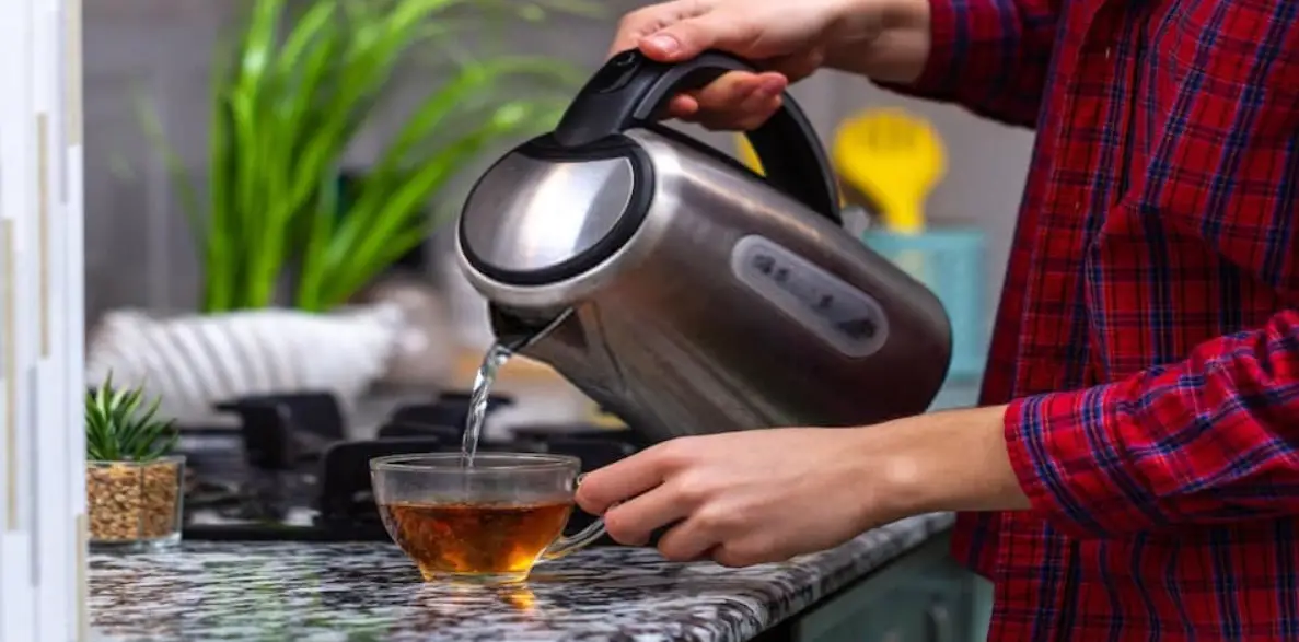 Scarlett Sc-ek21s47 Electric Kettle Instruction Manual