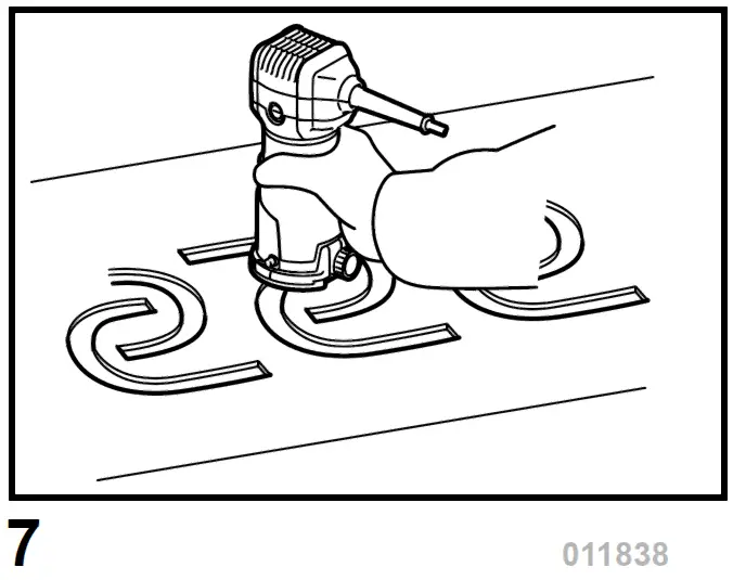 makita-RT0700C-Wood-Trimmer-08