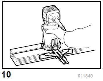 makita-RT0700C-Wood-Trimmer-11
