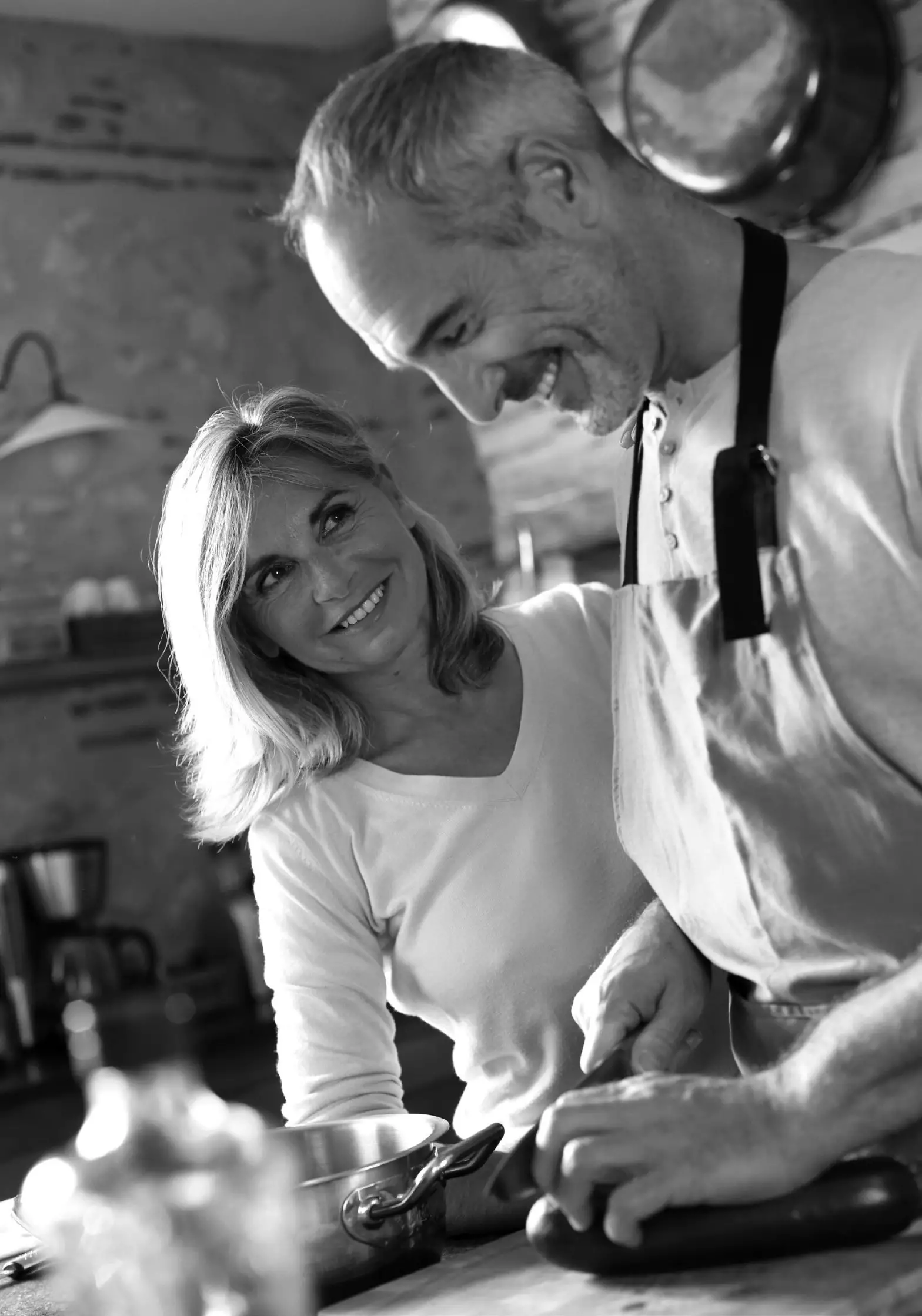 TOWER 2.2 Litre Air Fryer T17023 - Ending cover