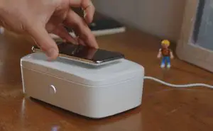 EINOVA Mundus UV-C Phone Disinfector & Qi Wireless - Einova