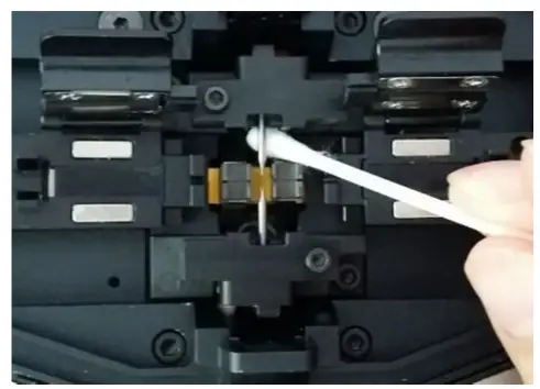 Cleaning Objective Lenses