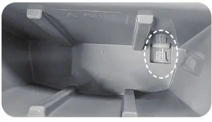 POLAR 17kg Ice Maker -Cleaning 1