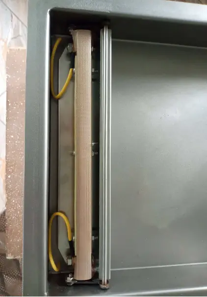 indiamart DZ-260 Vacuum Packing Machine FIG (7)