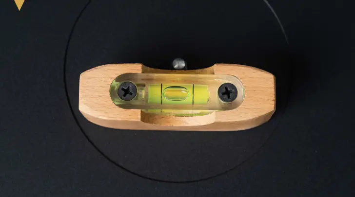 Pro-Ject Audio Systems Debut Carbon - 9