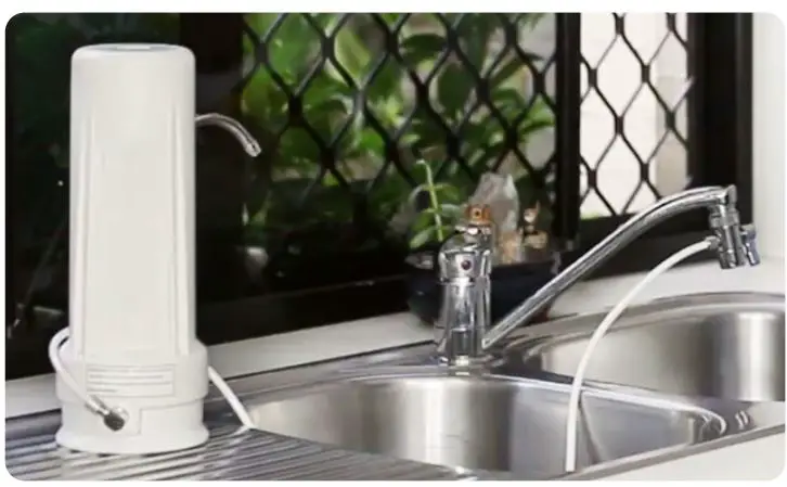 MyWaterFilter Ultrapure Aragon 10” Twin Benchtop Water Filter With Fluoride Removal Instruction Manual - Then check there is a rubber washer inside the diverter and tighten