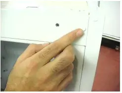 BUSH BEUCFR6082 Integrated Under Counter Fridge - Figure 4