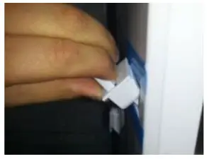 BUSH BEUCFR6082 Integrated Under Counter Fridge - Put the switchs