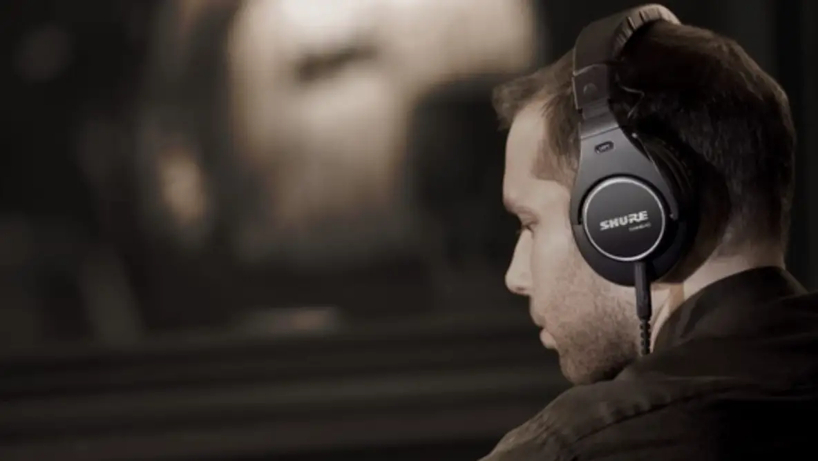 Shure Srh840 Professional Monitoring Headphones User Manual Shure Srh840 Professional Monitoring Headphones User Manual