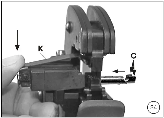 ST-UBLI-MA251-Crimping-pliers-PV-CZM-25