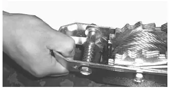 Westfalia-94-46-90-1000-kg-Cable-Pull-Instruction-Manual-05