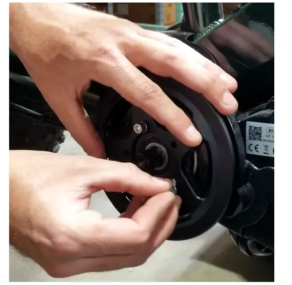 RUNGU-Dualie-Chainguard-Instruction-fig-10