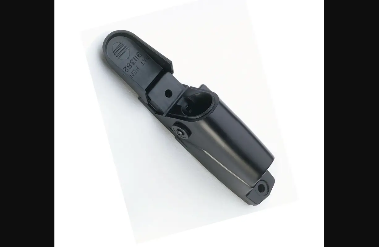 Attwood Marine 911490-1 Vertical Mount With Pin Contacts For Straight Poles User Guide