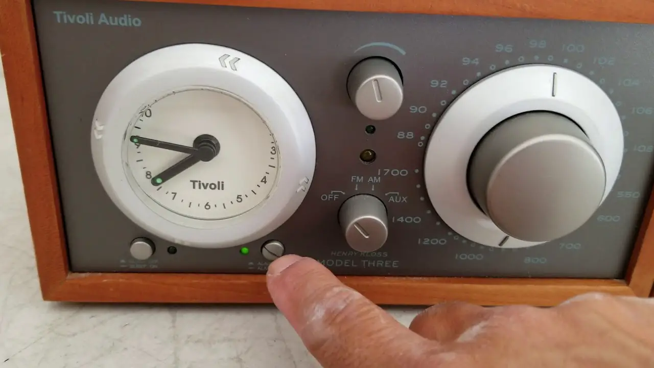 Tivoli Audio M1p Model One+ Bluetooth Clock Radio Owner's Manual