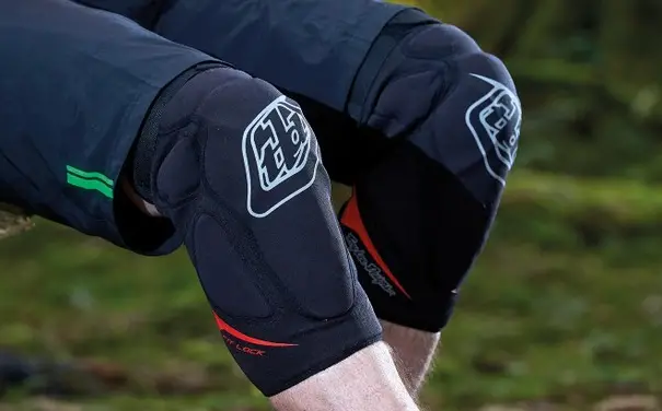 Troy Lee Designs Tld350215 Raid Elbow Guard Owner's Manual