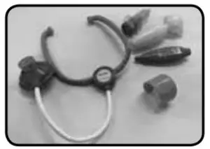 vtech 1783 Play and Heal Deluxe Medical Kit - Accessories