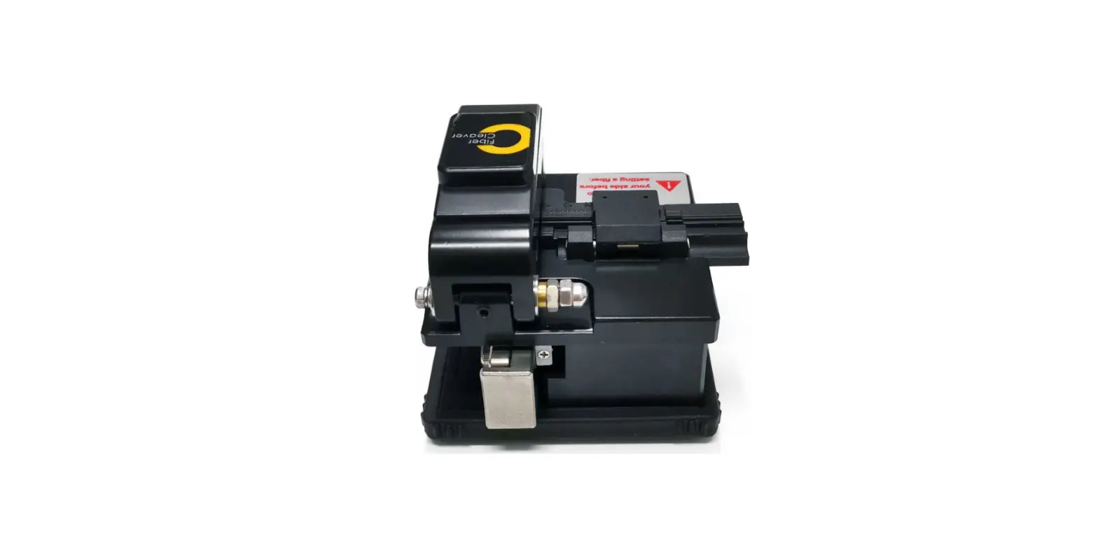 Baudcom Fc-7s High Precision Fiber Cleaver Instruction Manual Baudcom Fc-7s High Precision Fiber Cleaver Instruction Manual