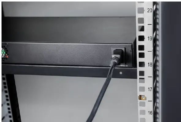 QSFPTEK-S5600-24T8X-24-Port-Gigabit-Ethernet-L3-Plus-Switch-fig-5