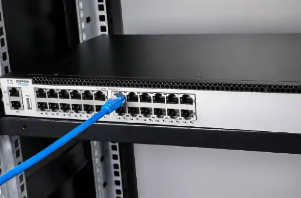 QSFPTEK-S5600-24T8X-24-Port-Gigabit-Ethernet-L3-Plus-Switch-fig-6