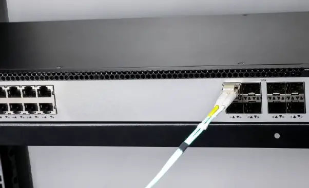 QSFPTEK-S5600-24T8X-24-Port-Gigabit-Ethernet-L3-Plus-Switch-fig-7