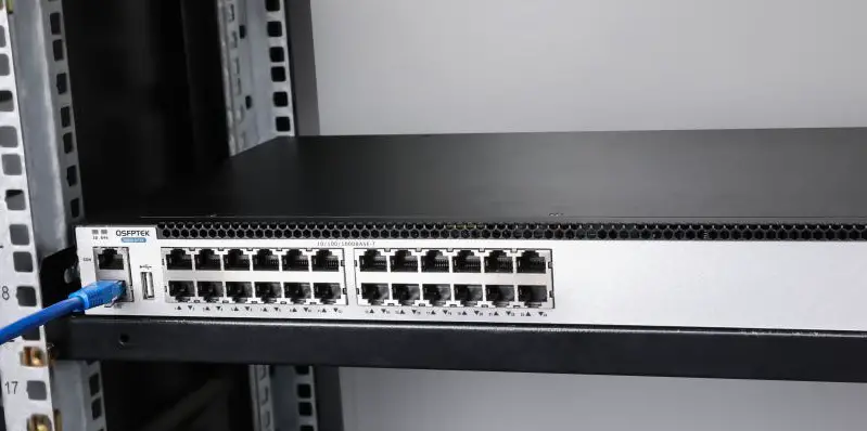 QSFPTEK-S5600-24T8X-24-Port-Gigabit-Ethernet-L3-Plus-Switch-fig-9