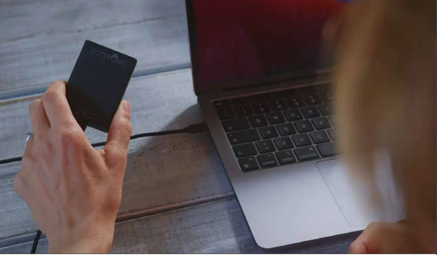 EINOVA Sirius 65W Universal Charger - USB