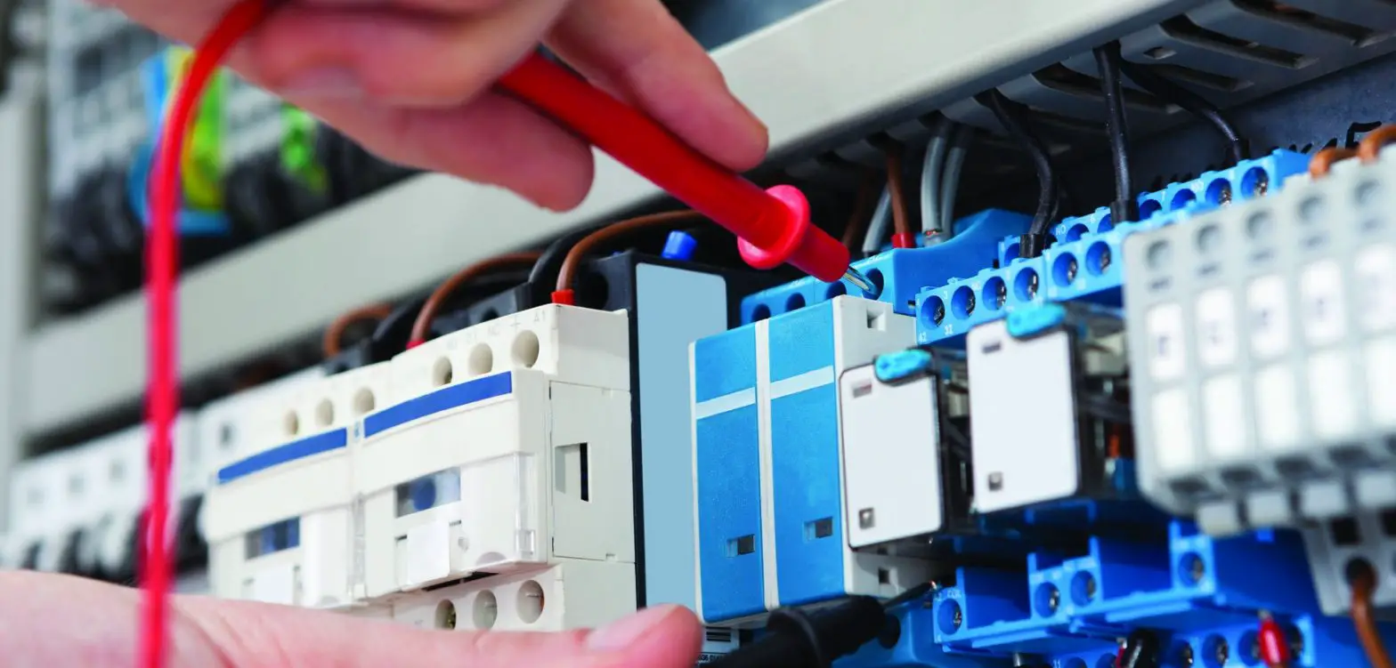 DIGITECH Digital Clamp Meter Multimeter cerciut