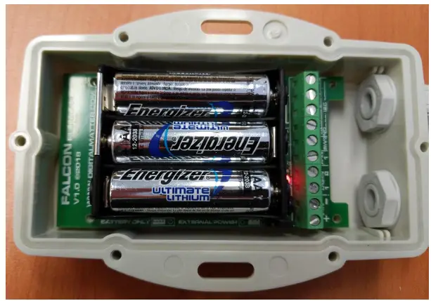 CalChip CONNECT SEN-000032-000 Digital Matter Falcon 4G Tracker - uru provides