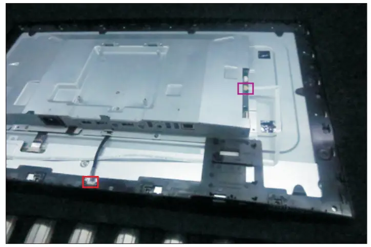 DELL U2722DE 27 Inch 16 9 IPS Monitor - panel lamp cable