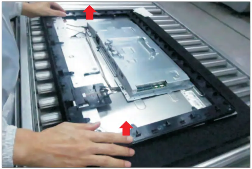 DELL U3223QE UltraSharp 32 4K USB C Hub Monitor - Disassembly Procedures 15